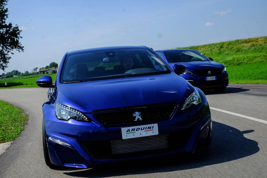  Peugeot 308 GTi 2017 года  (WW) (фото 46 из 50)
